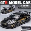 Nissan GTR metalni crni autić - Nissan GTR metalni crni autić