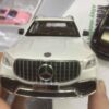 Metalni Mercedez autic