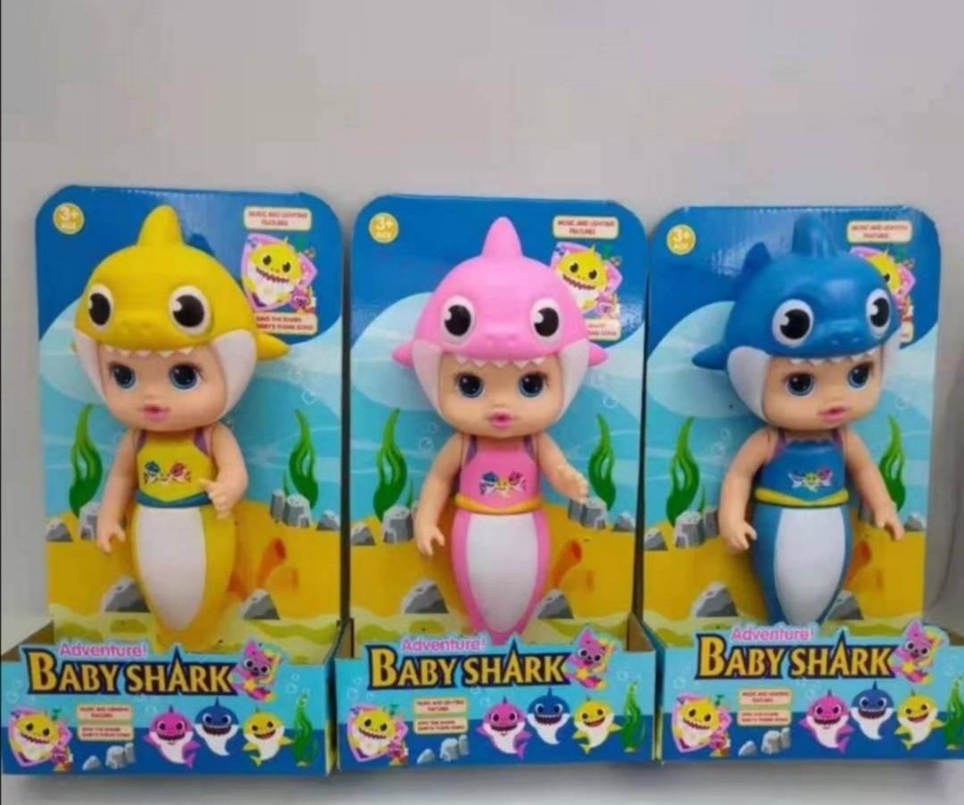 Baby shark gumena muzička lutka žuta – Baby shark gumena muzička lutka žuta - Image 3